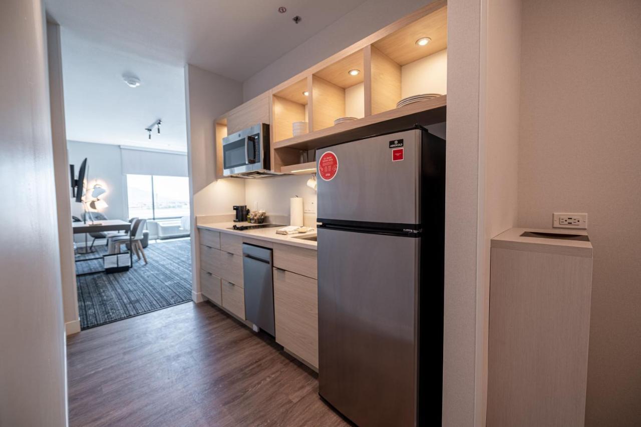Towneplace Suites By Marriott Las Vegas North I-15 Bagian luar foto